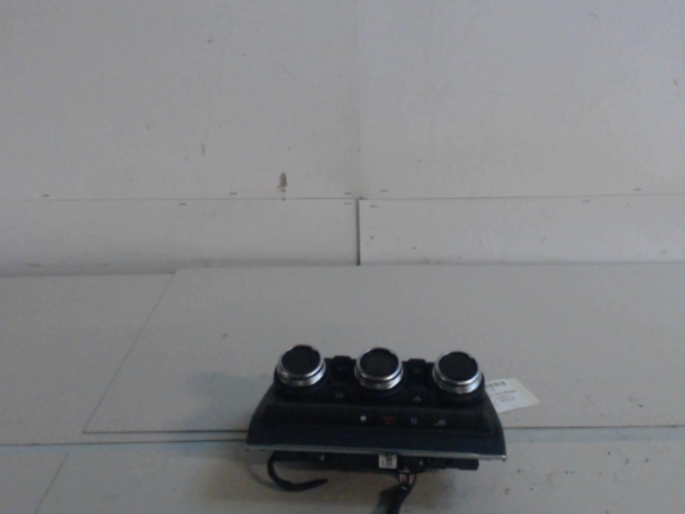 Commande chauffage RENAULT CAPTUR 2  - 1