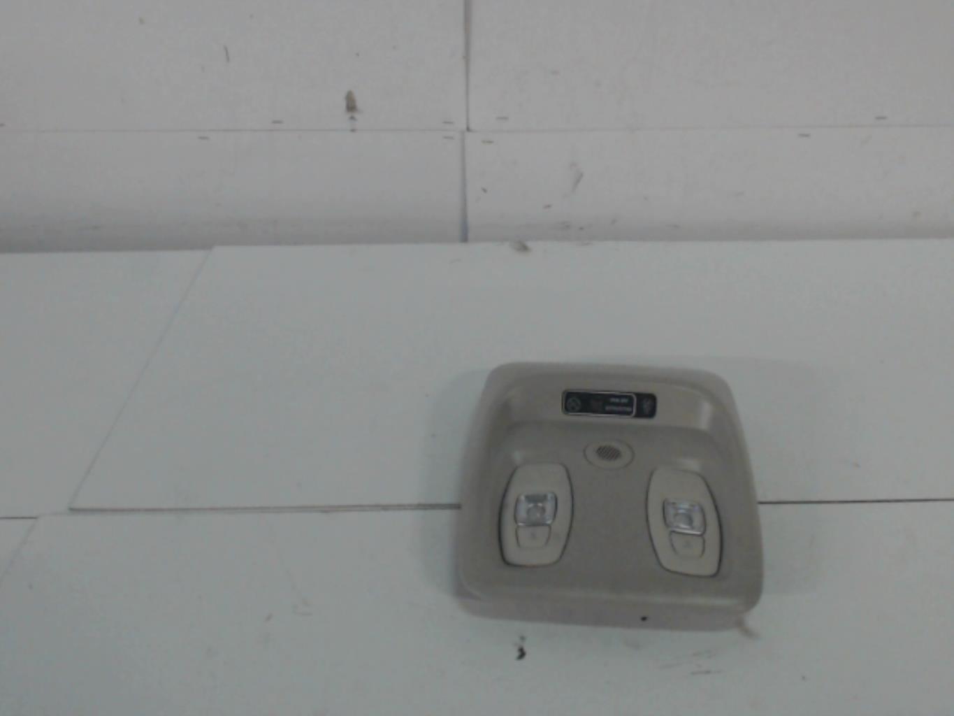 Eclairage de plafonnier RENAULT CLIO 4 PHASE 2  - 1