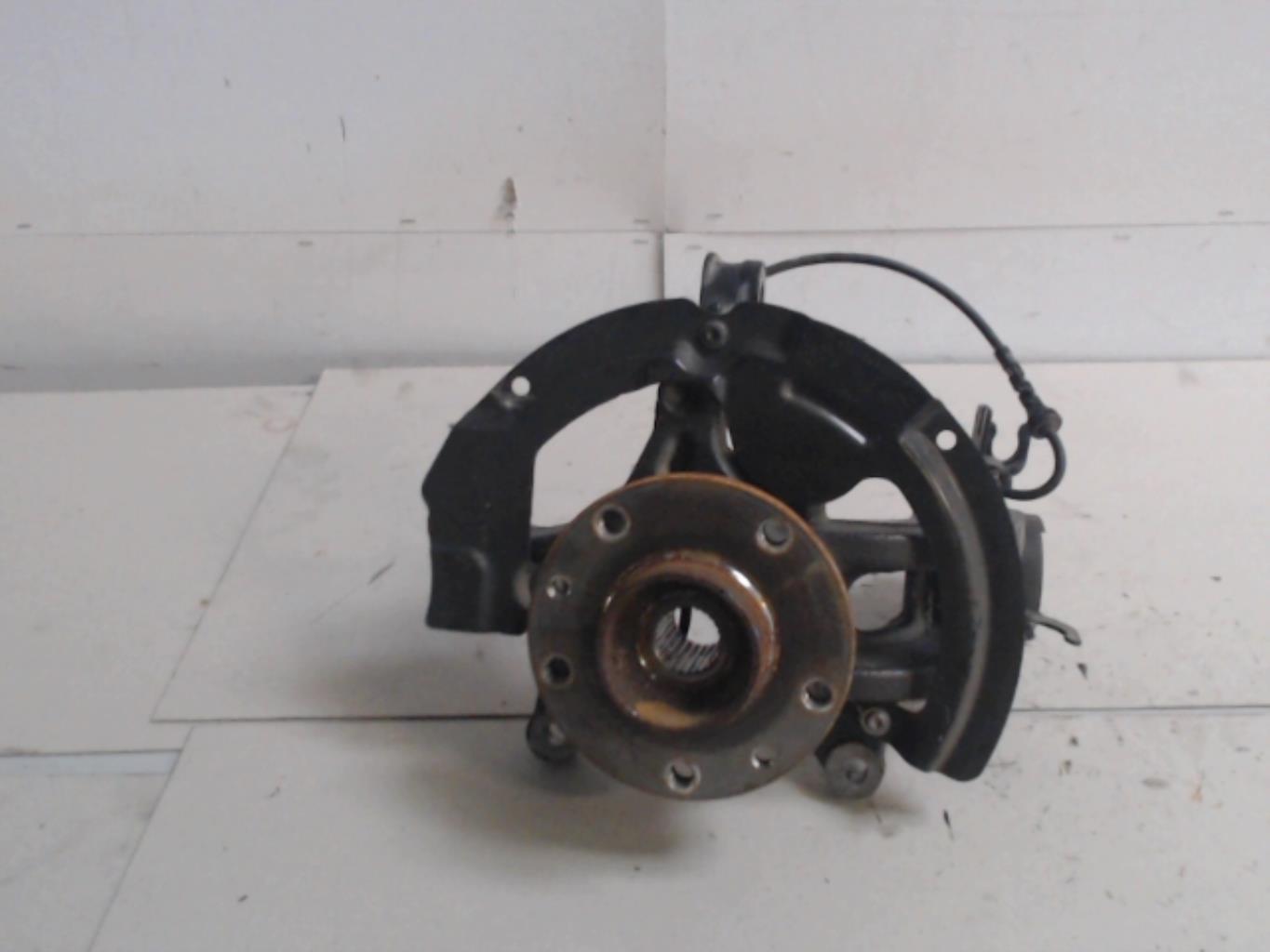 Fusee avant droit RENAULT MEGANE 4  - 1