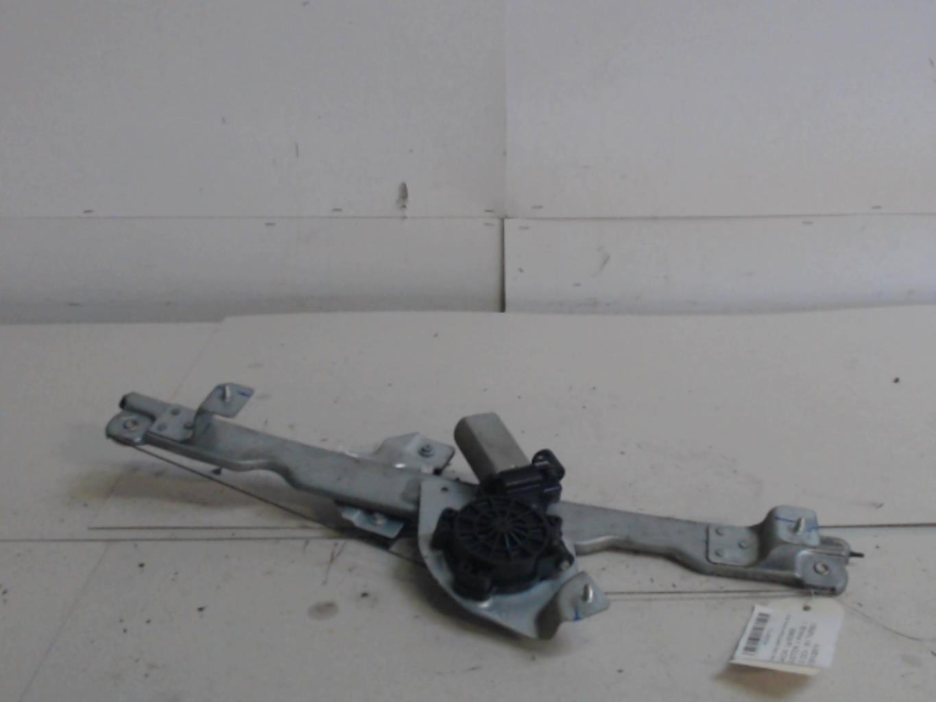 Leve vitre electrique avant droit DACIA DUSTER 1 PHASE 1 Diesel - 1
