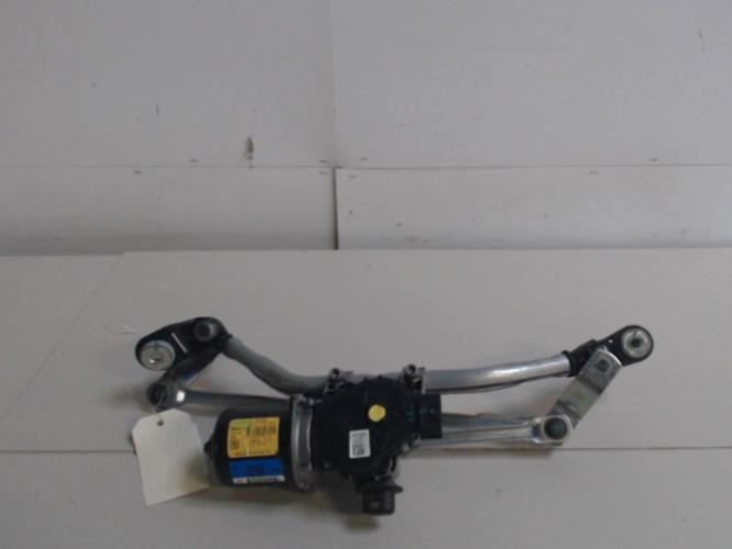 Moteur essuie glace avant -...