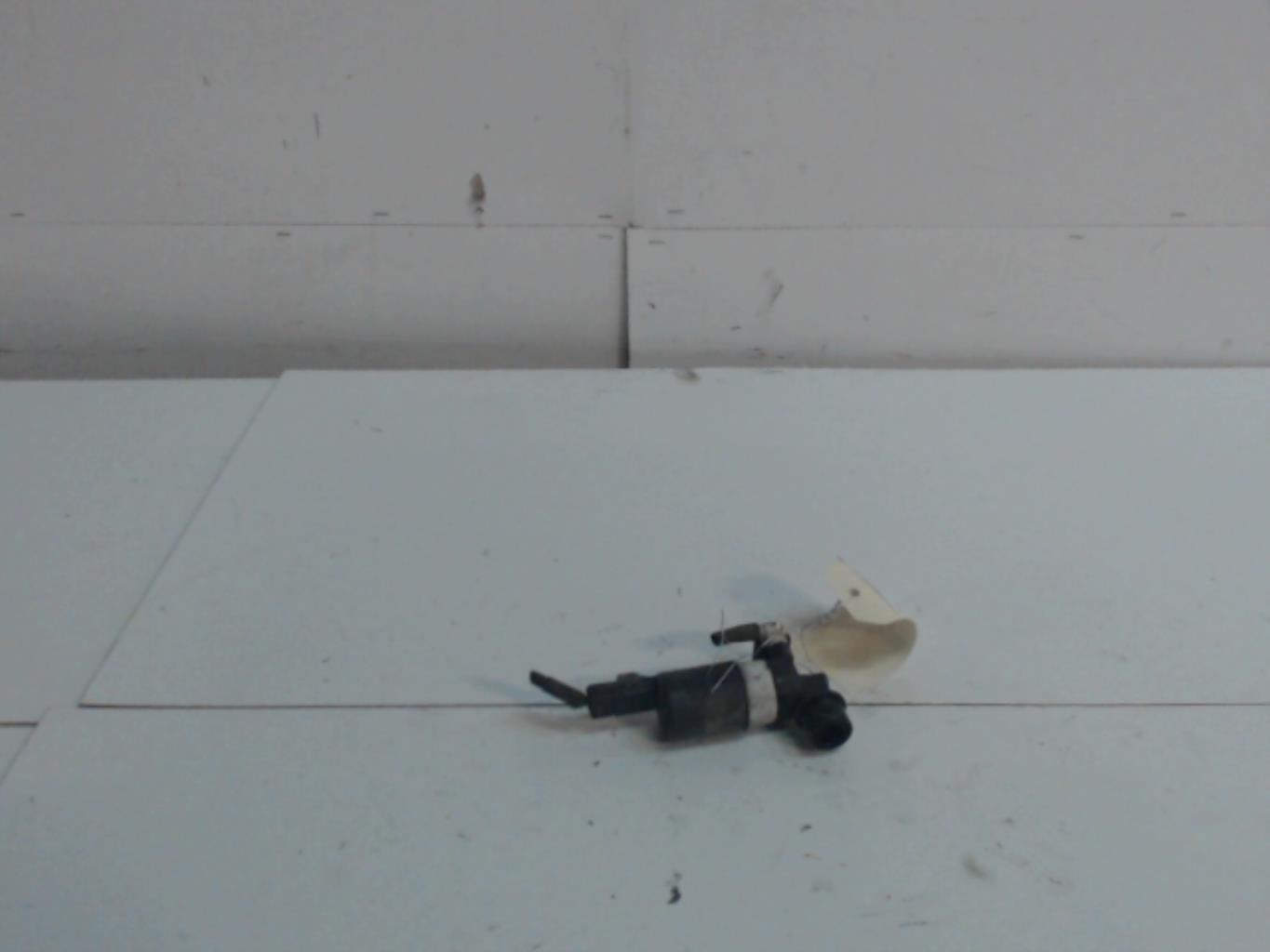 Pompe lave glace avant RENAULT MEGANE 3 PHASE 1 COUPE Diesel - 1