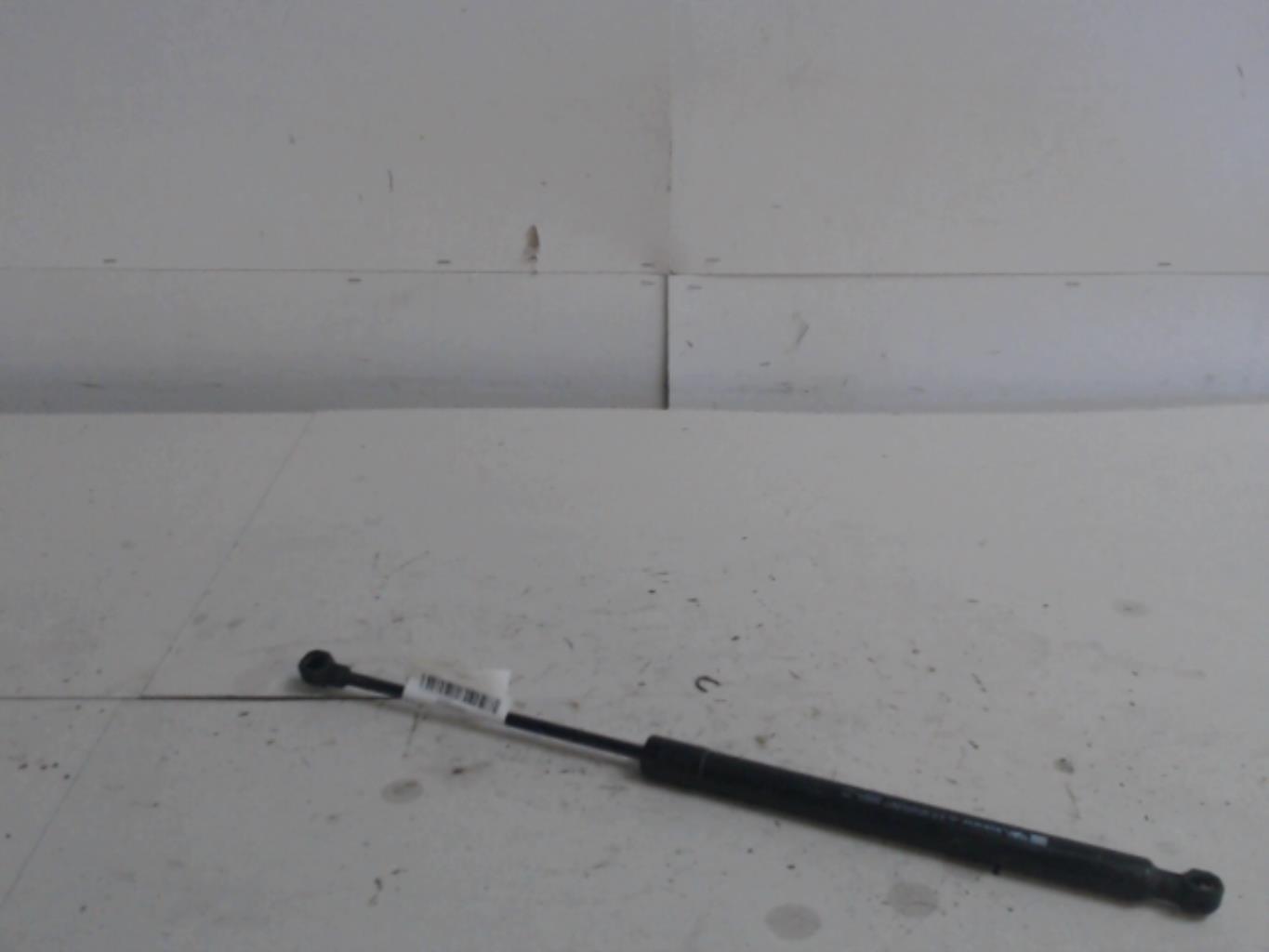 Verin de coffre droit RENAULT CLIO 4 PHASE 2  - 1