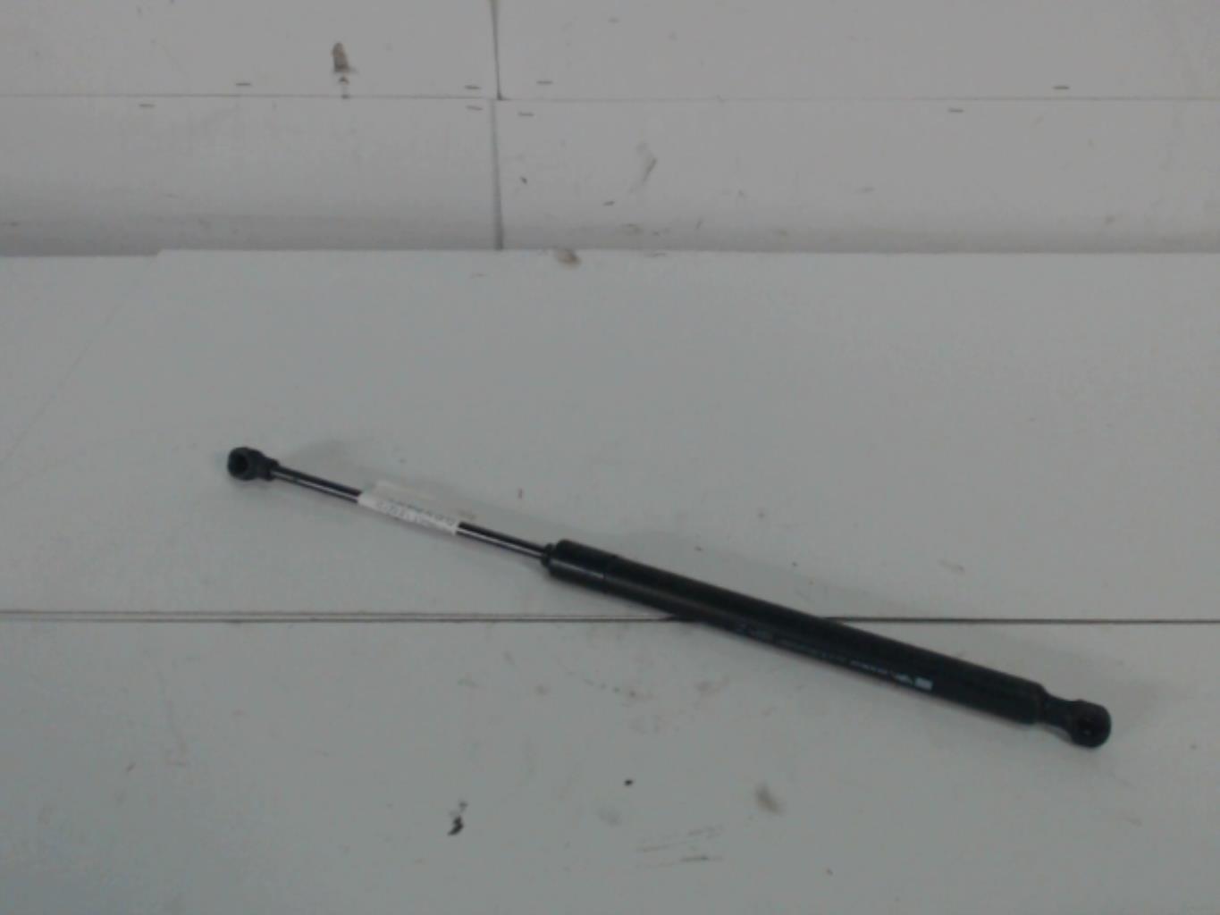 Verin de coffre gauche RENAULT CLIO 4 PHASE 2  - 1