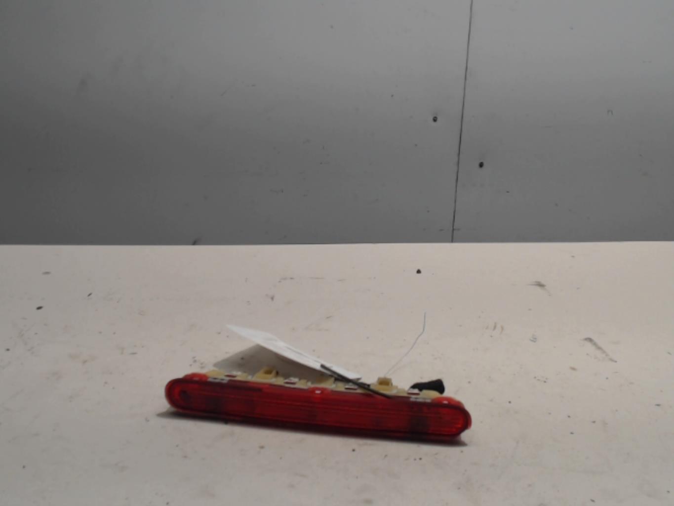 Feu arriere stop central PEUGEOT 207 PHASE 1 Diesel - 1