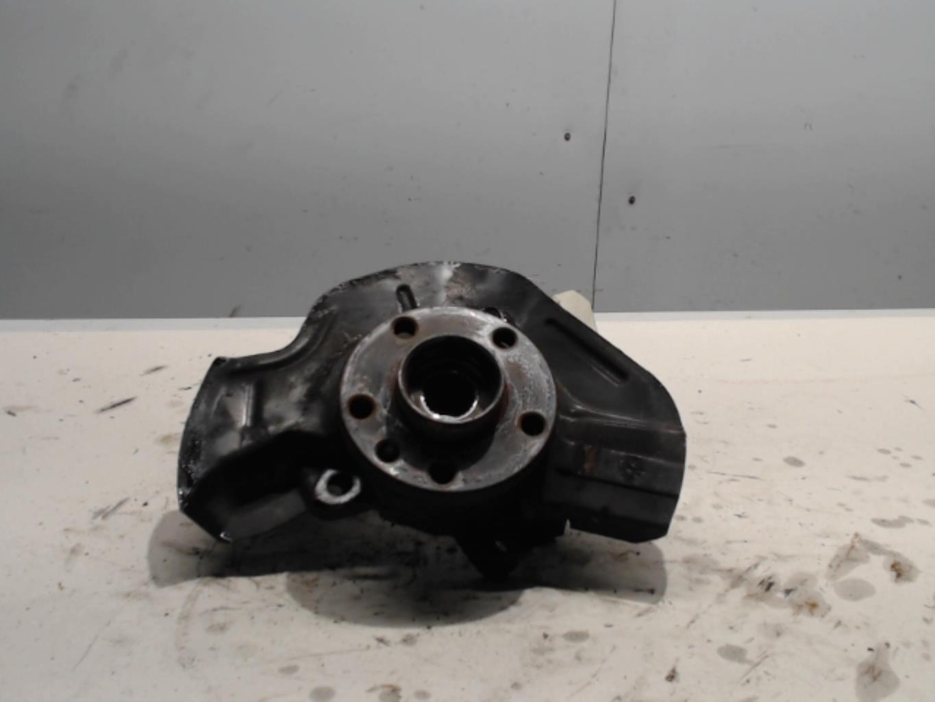 Fusee avant gauche CITROEN C8 Diesel - 1