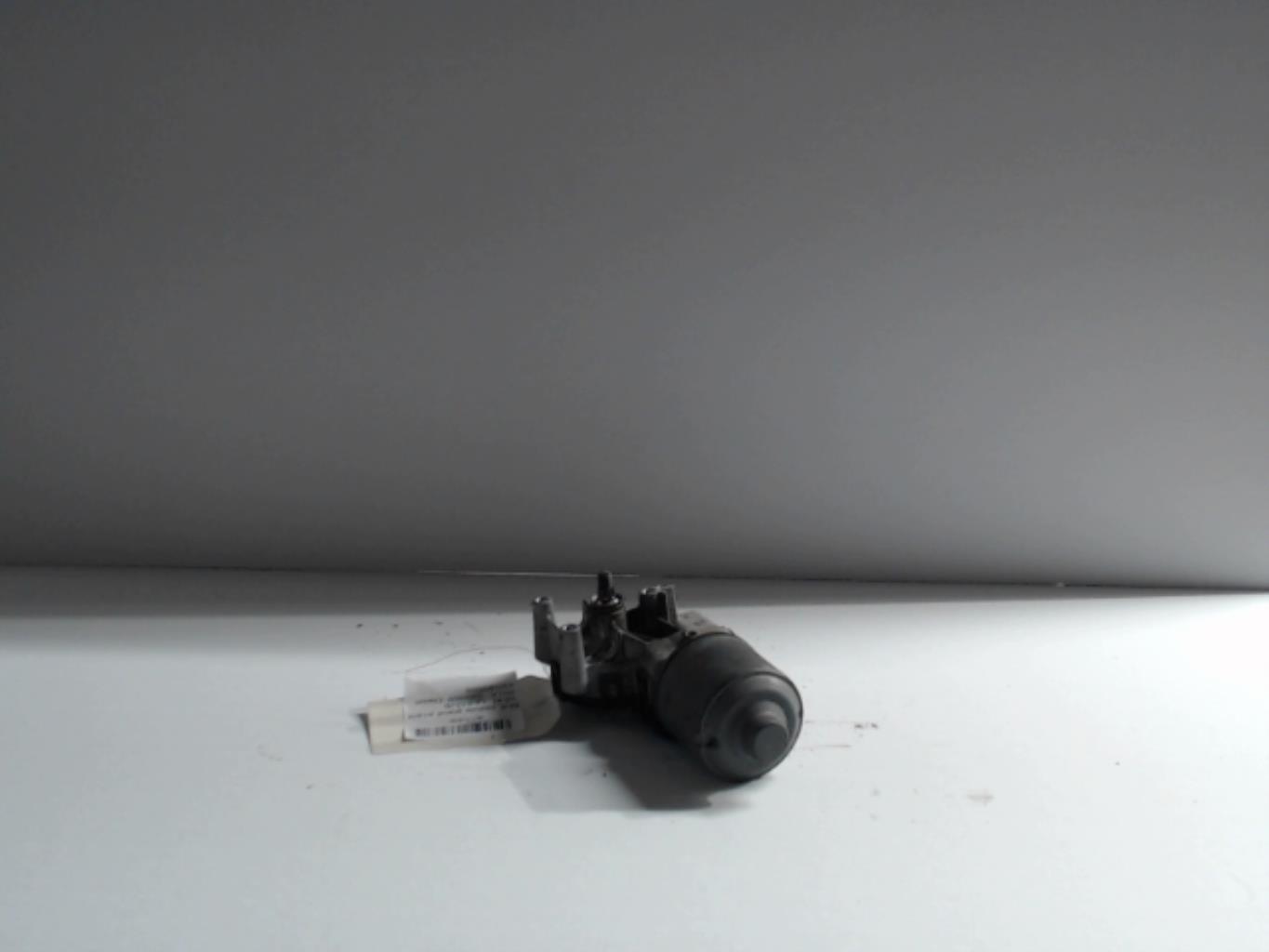 Moteur essuie glace avant -...