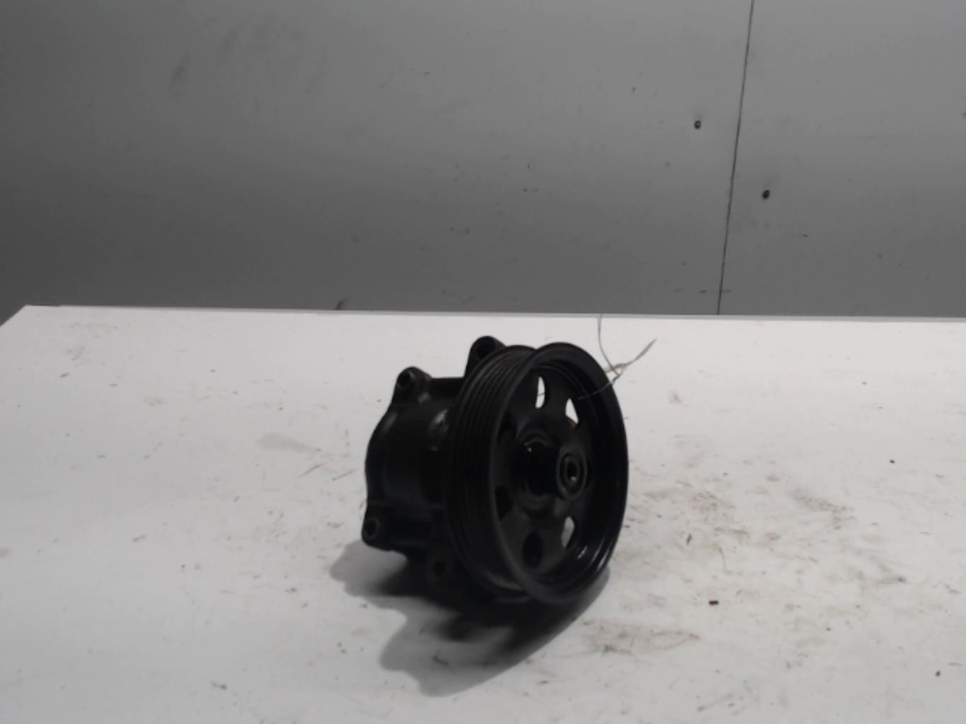 Pompe de direction FORD FOCUS 1 Diesel - 1
