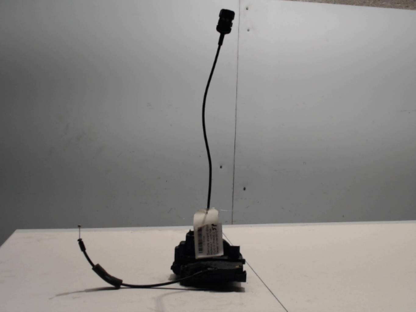 Serrure avant droit RENAULT CLIO 3 PHASE 2 Diesel - 1