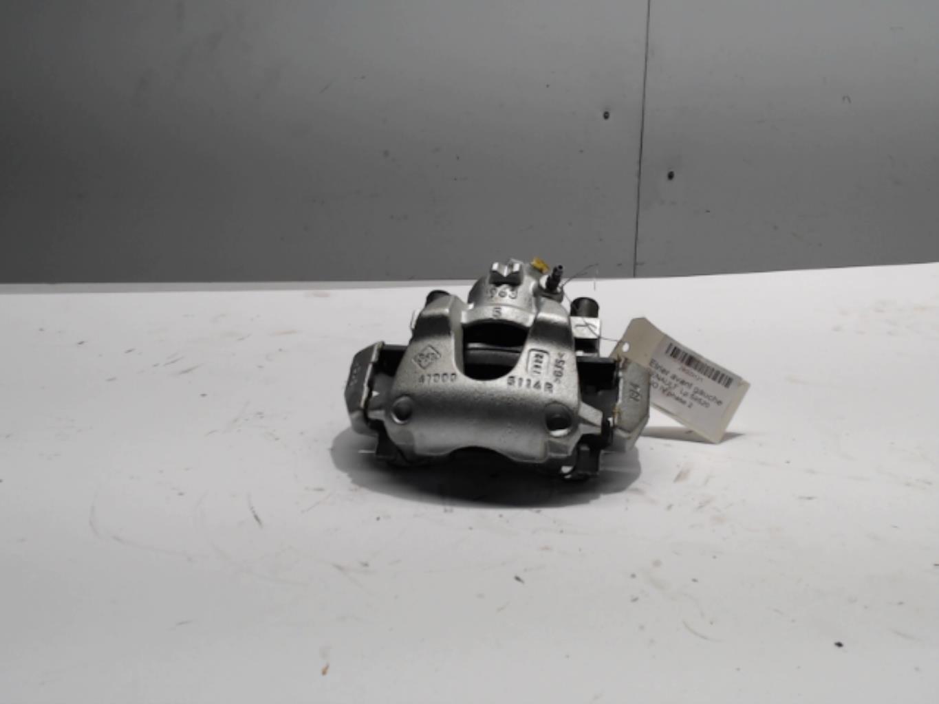 Etrier avant gauche (freinage) RENAULT CLIO 4 PHASE 2 Essence - 1