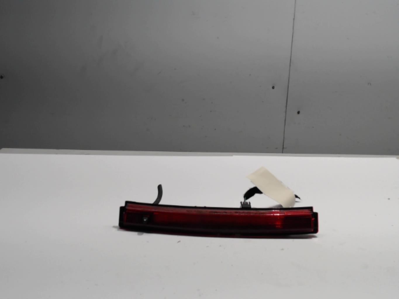 Feu arriere stop central RENAULT CLIO 4 PHASE 2 Essence - 1