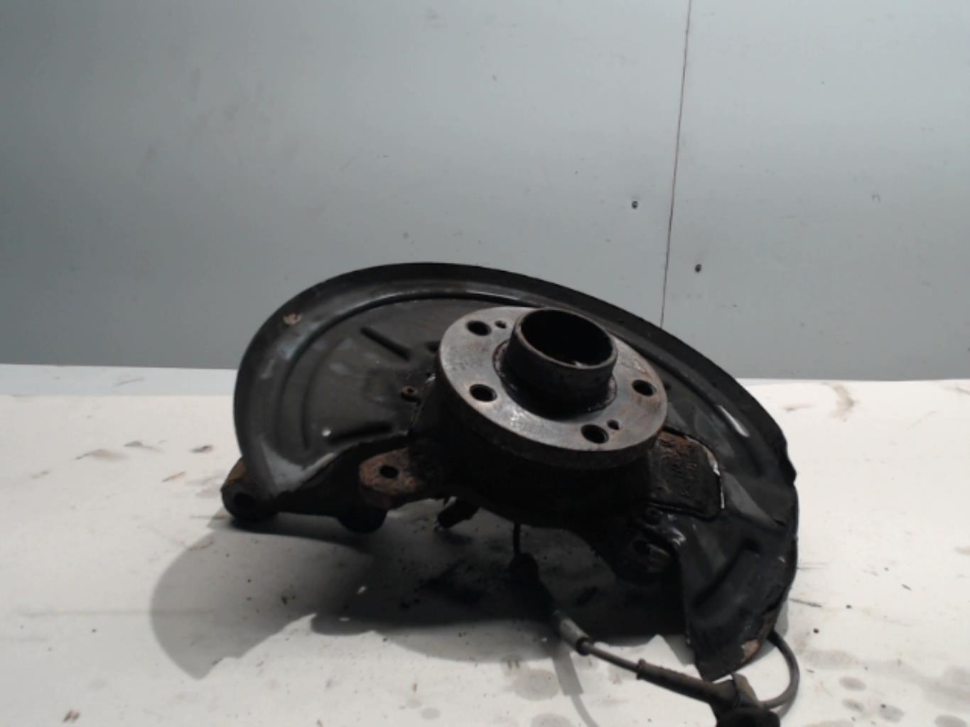 Fusee avant gauche RENAULT VEL SATIS PHASE 2 Diesel - 1