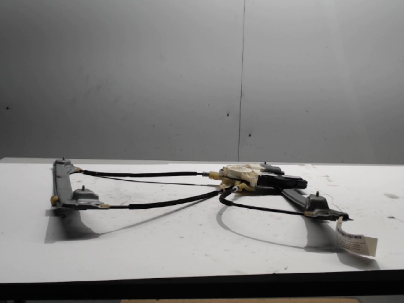 Leve vitre electrique avant...