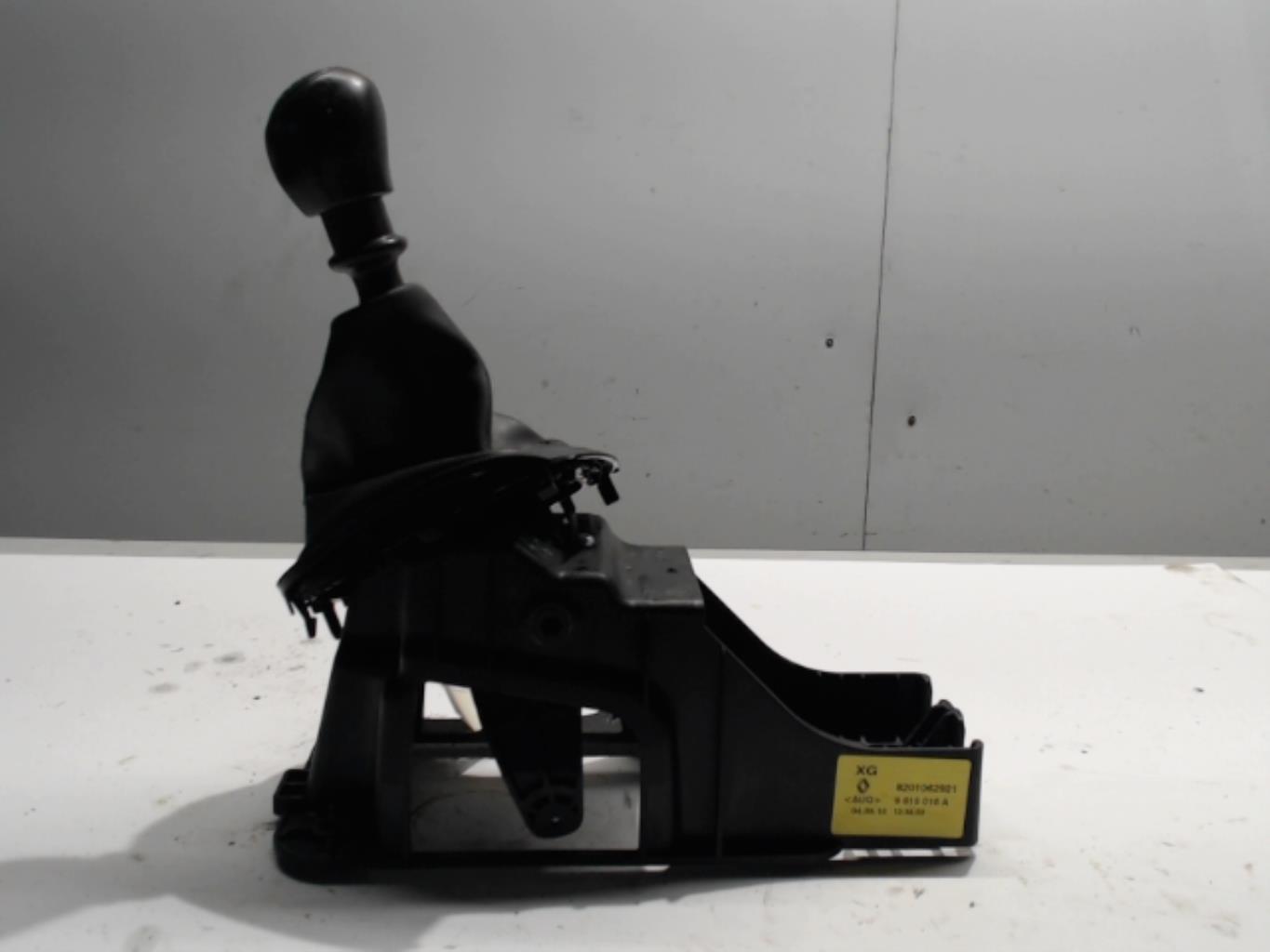 Levier de vitesses RENAULT MEGANE 3 PHASE 1 BREAK Diesel - 1