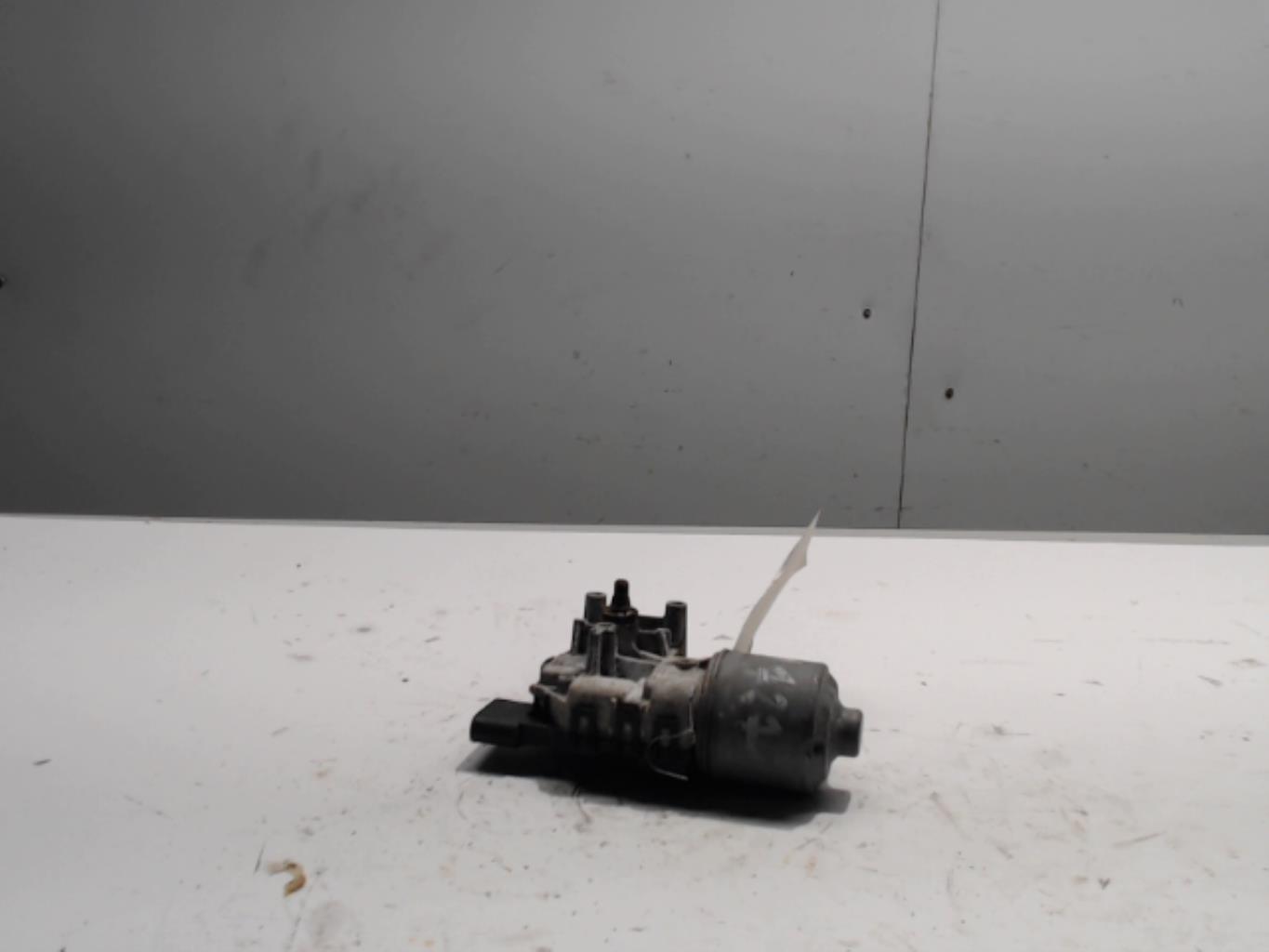 Moteur essuie glace avant -...