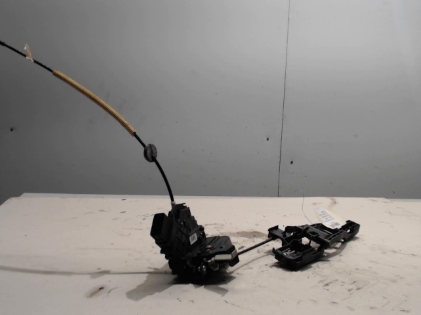 Serrure arriere gauche FORD FOCUS 2 PHASE 1 Diesel - 1