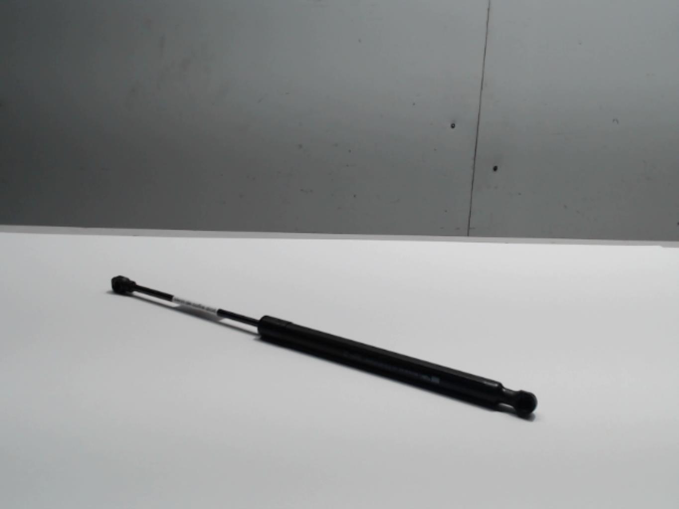 Verin de coffre droit RENAULT CLIO 4  - 1