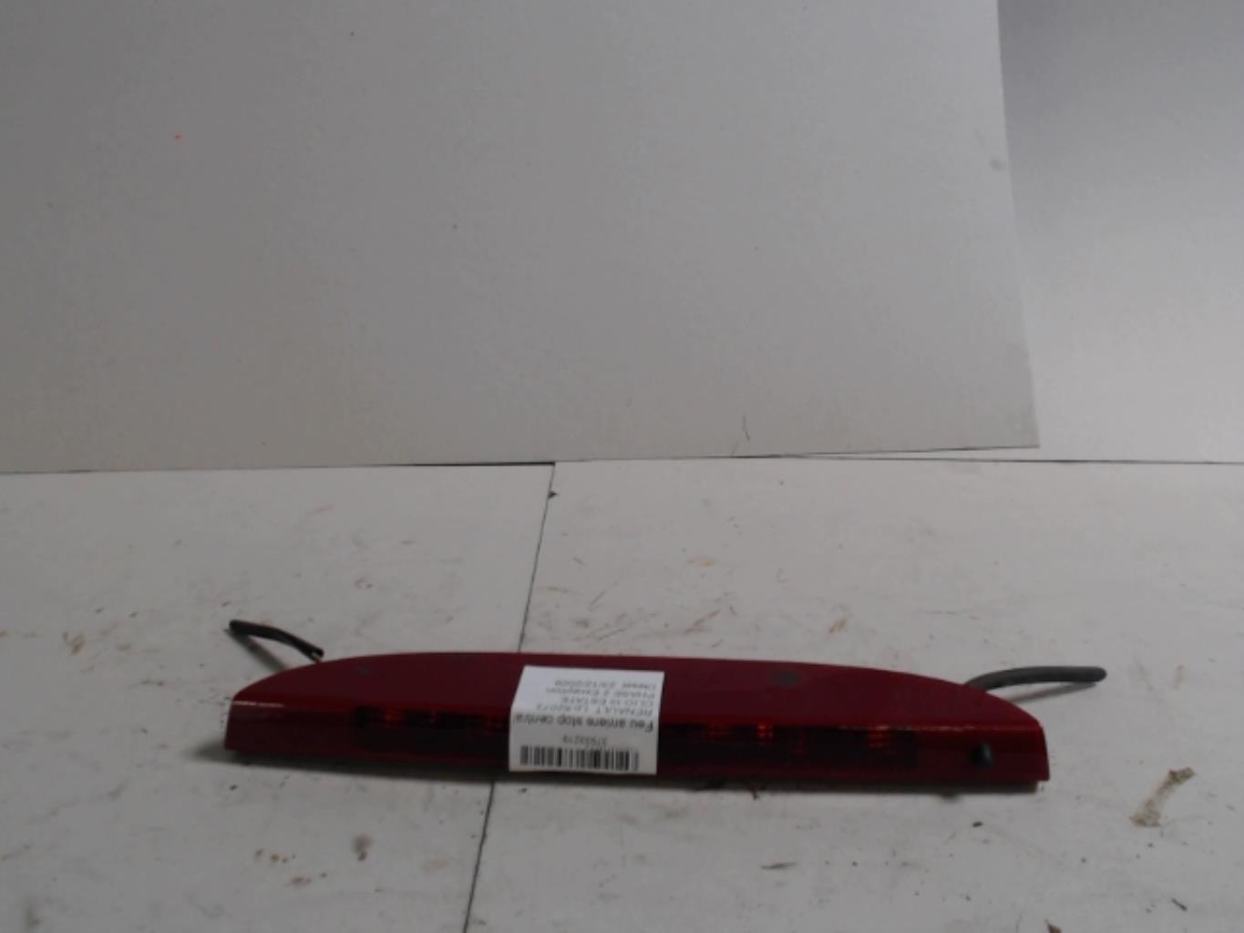 Feu arriere stop central RENAULT CLIO 3 PHASE 2 BREAK Diesel - 1