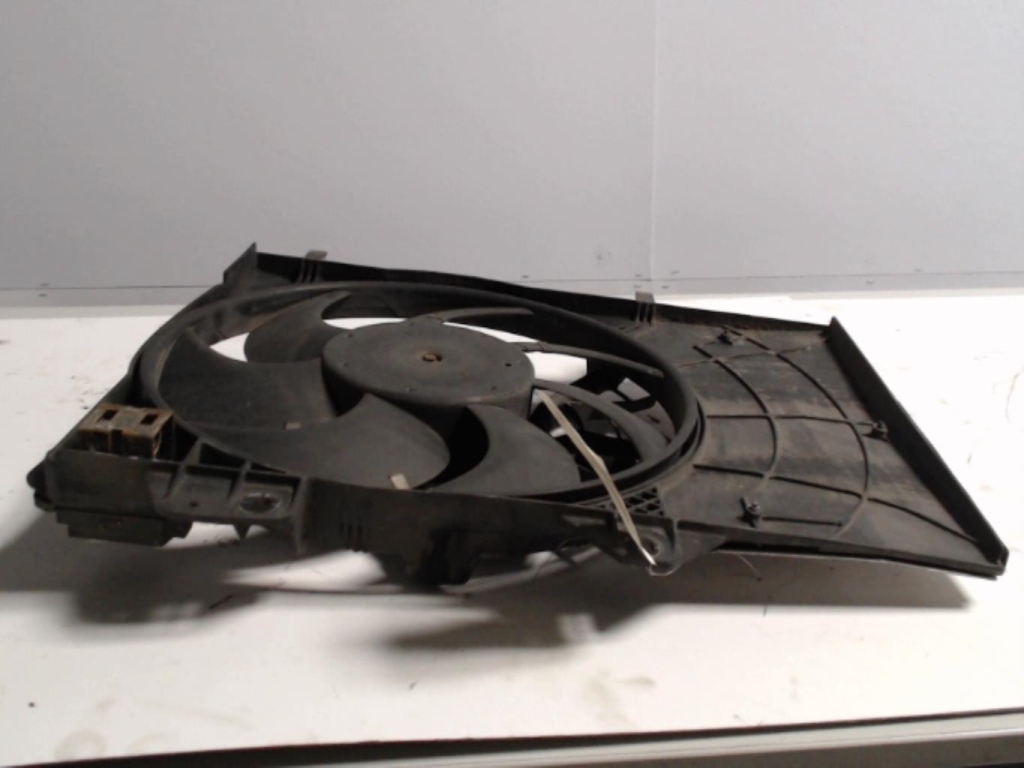 Moto ventilateur radiateur...