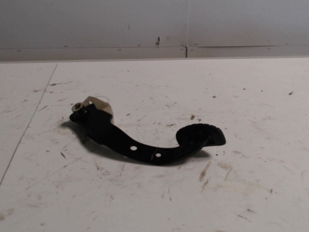 Pedale de frein RENAULT CLIO 2 PHASE 2 Diesel - 1