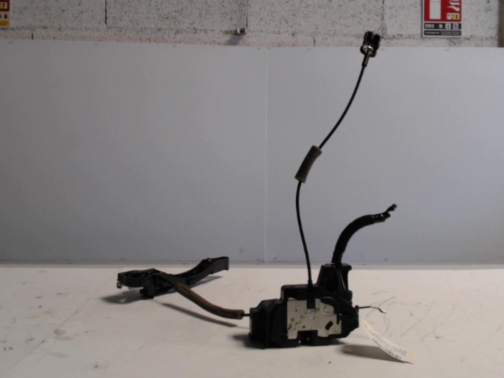Serrure avant gauche RENAULT MASTER 3  - 1