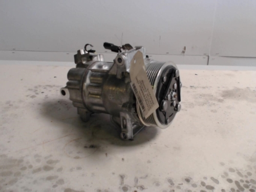 Compresseur clim - RENAULT...