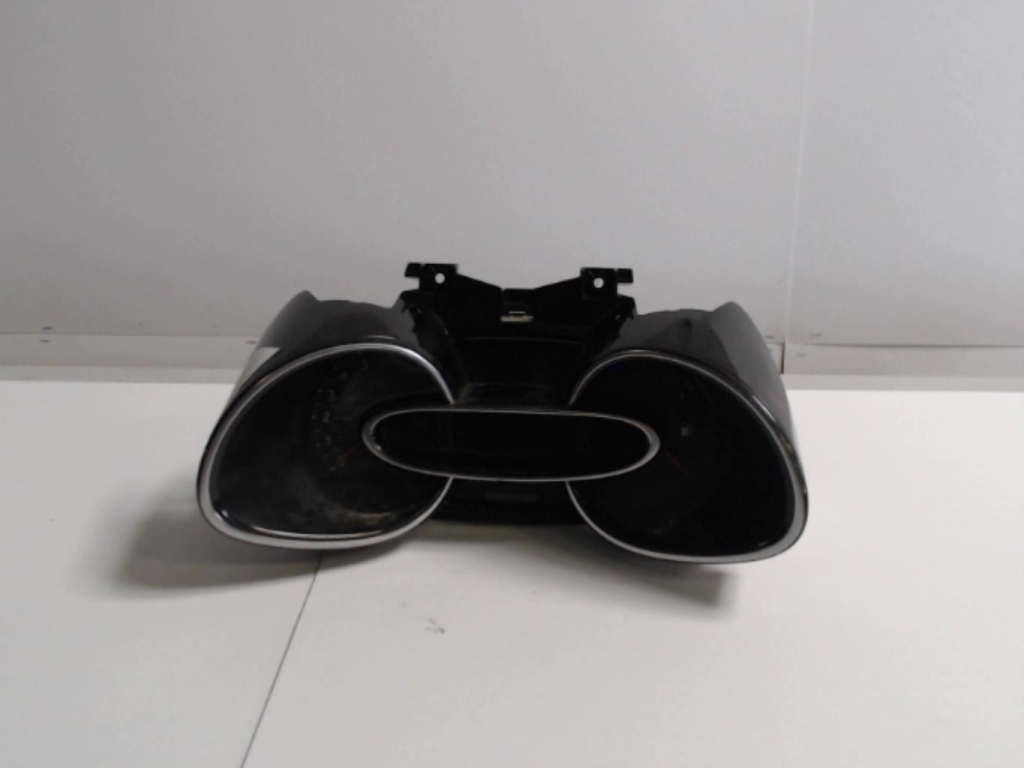 Compteur RENAULT CLIO 4  - 1