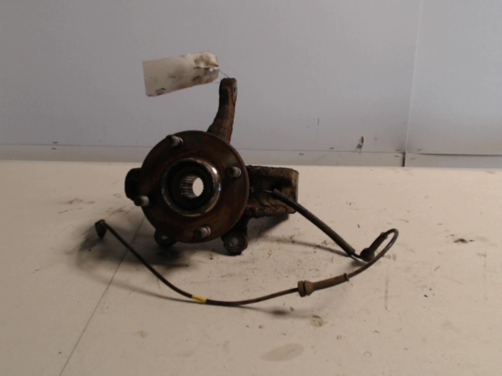 Fusee avant droit FORD FIESTA 5 PHASE 2 Essence - 1