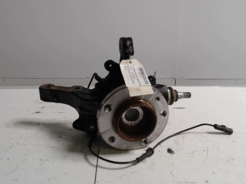 Fusee avant gauche OPEL MOVANO B  - 1