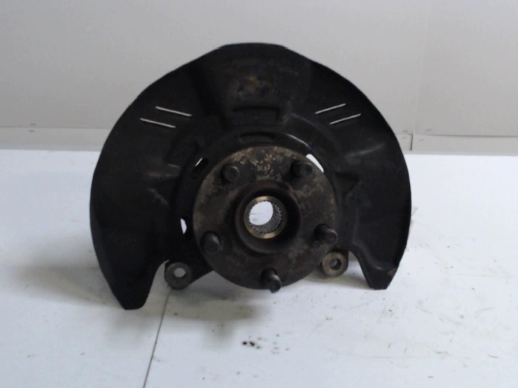 Fusee avant gauche SUBARU IMPREZA 2 Diesel - 1