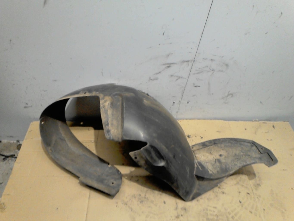 Pare boue avant gauche CITROEN C8 Diesel - 1