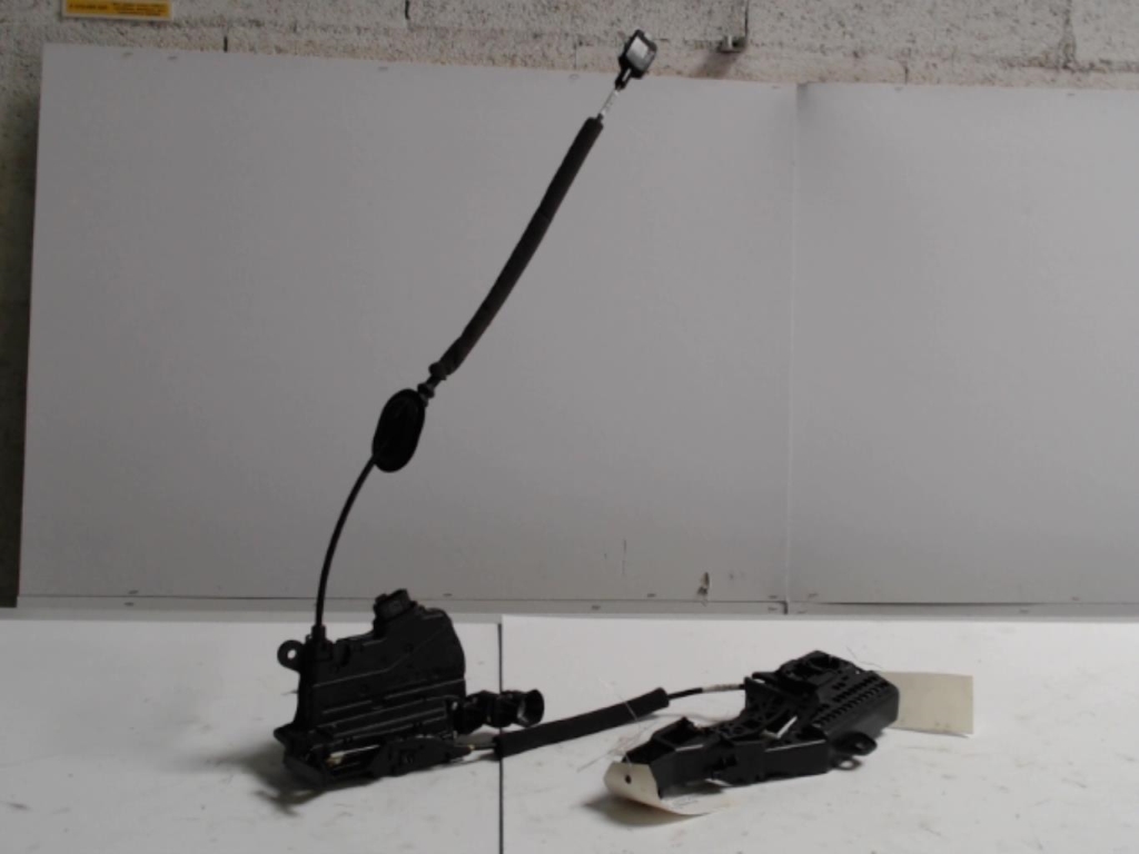 Serrure avant droit RENAULT CAPTUR 1 PHASE 2 Essence - 1