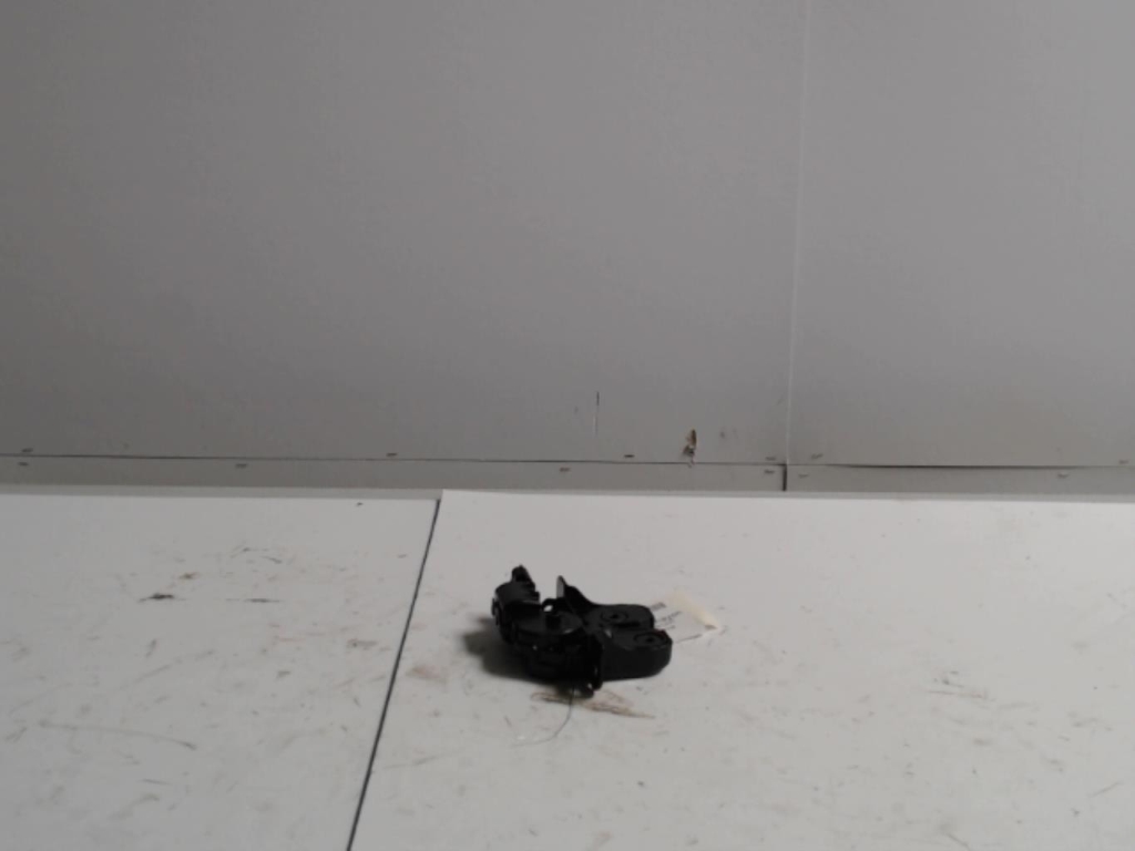 Serrure de hayon RENAULT CAPTUR 1 PHASE 2 Essence - 1