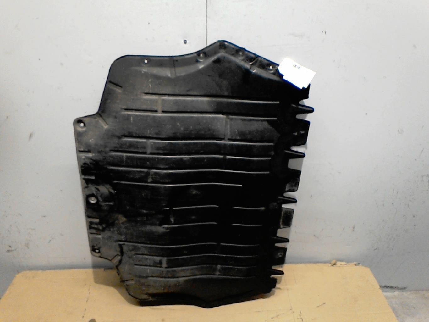 Cache sous moteur VOLKSWAGEN GOLF 5 Diesel - 1