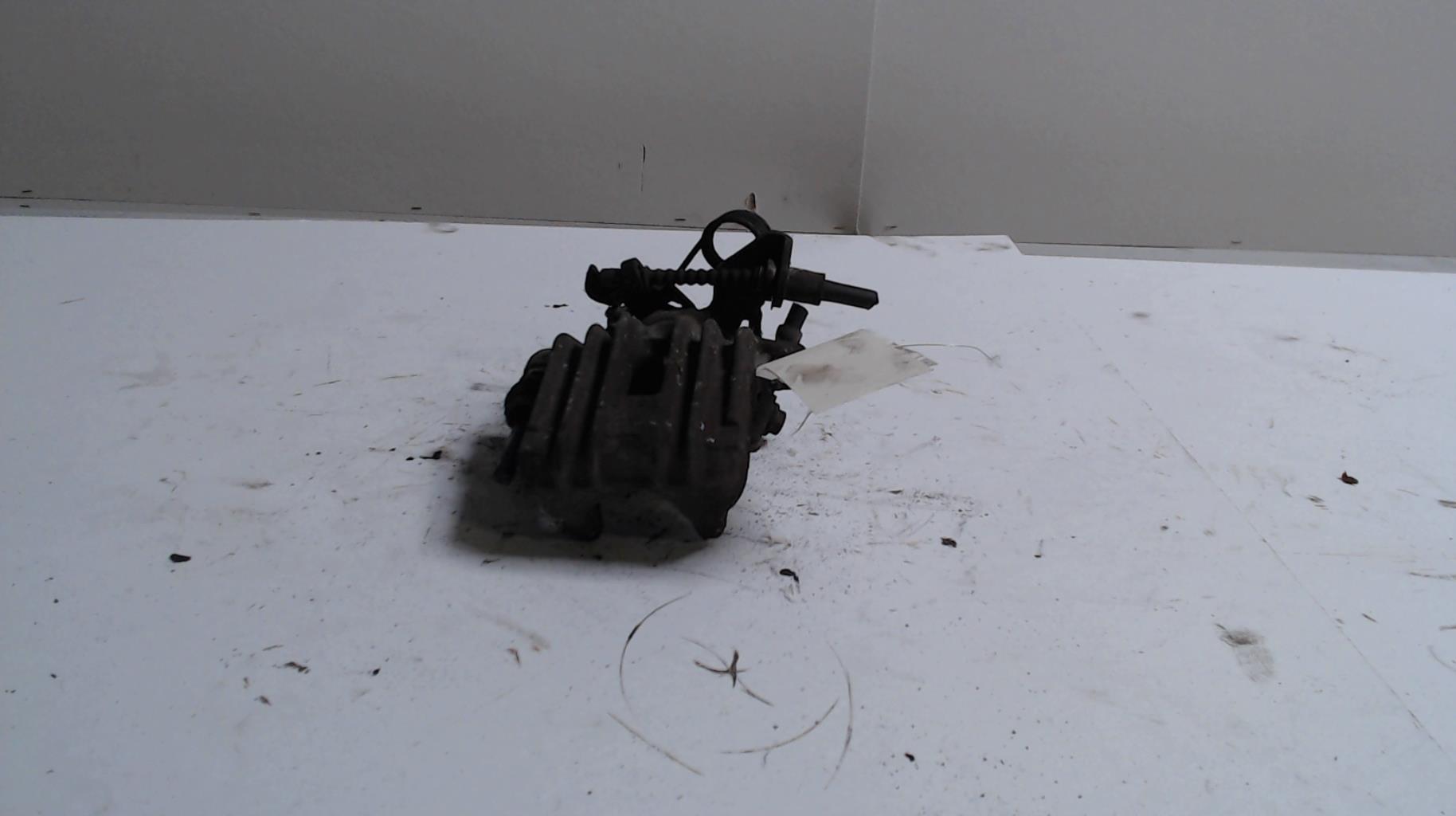 Etrier arriere gauche (freinage) AUDI A6 2 PHASE 1 Diesel - 1