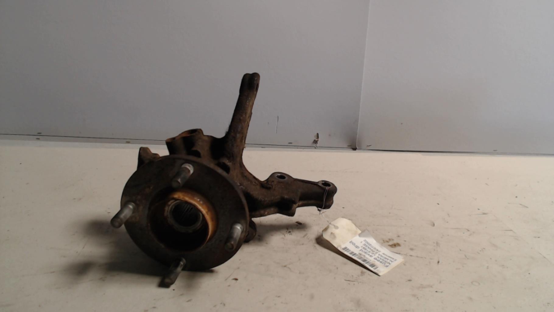 Fusee avant droit NISSAN ALMERA 2 PHASE 1 Essence - 1