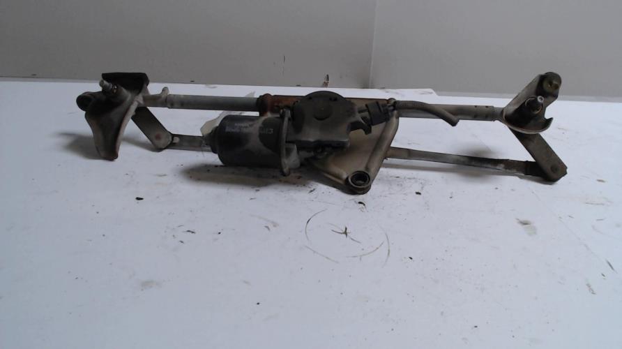 Moteur essuie glace avant -...