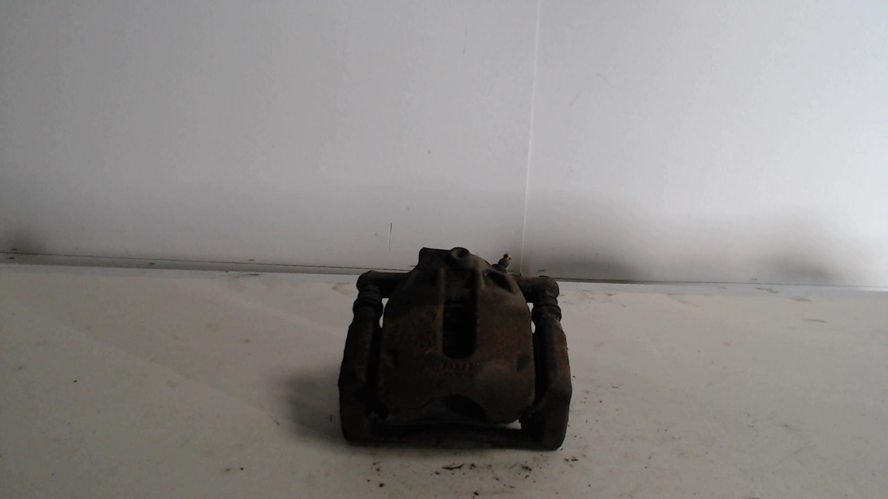 Etrier avant gauche (freinage) NISSAN NOTE 1 PHASE 1 Diesel - 1