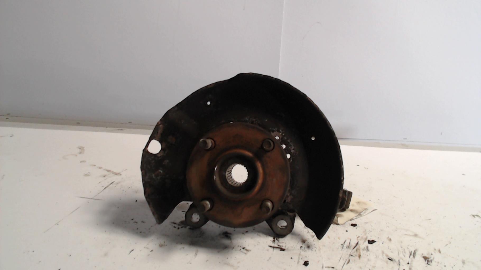 Fusee avant droit TOYOTA YARIS 1 PHASE 1 Essence - 1