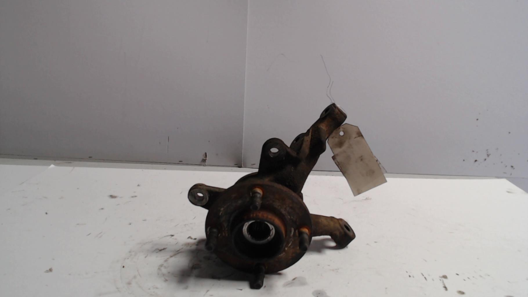 Fusee avant gauche FORD FIESTA 6 PHASE 1 Diesel - 1