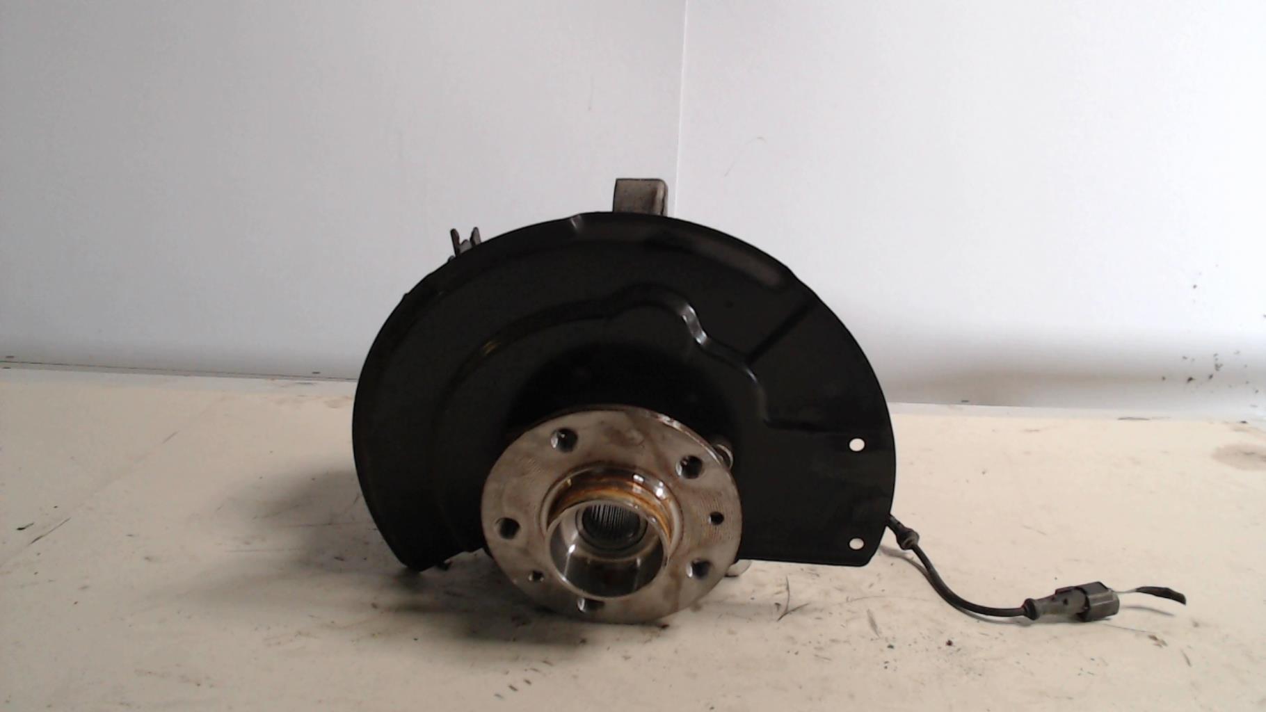 Fusee avant gauche RENAULT ESPACE 5 Diesel - 1
