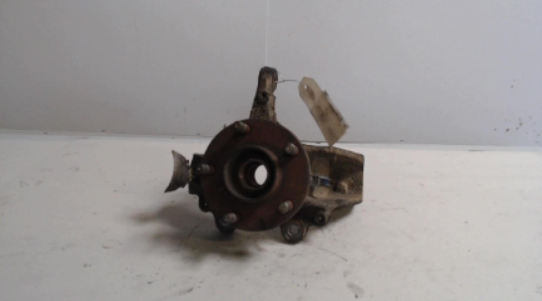 Fusee avant gauche FORD FOCUS 2 PHASE 2 Diesel - 1