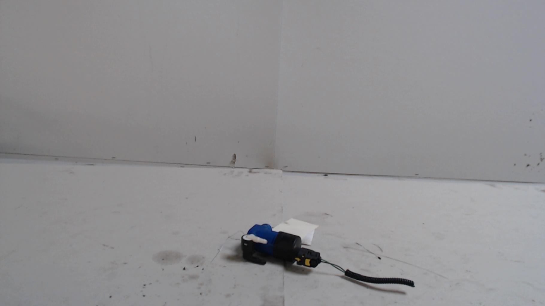 Pompe lave glace avant RENAULT TWINGO 3 Essence - 1