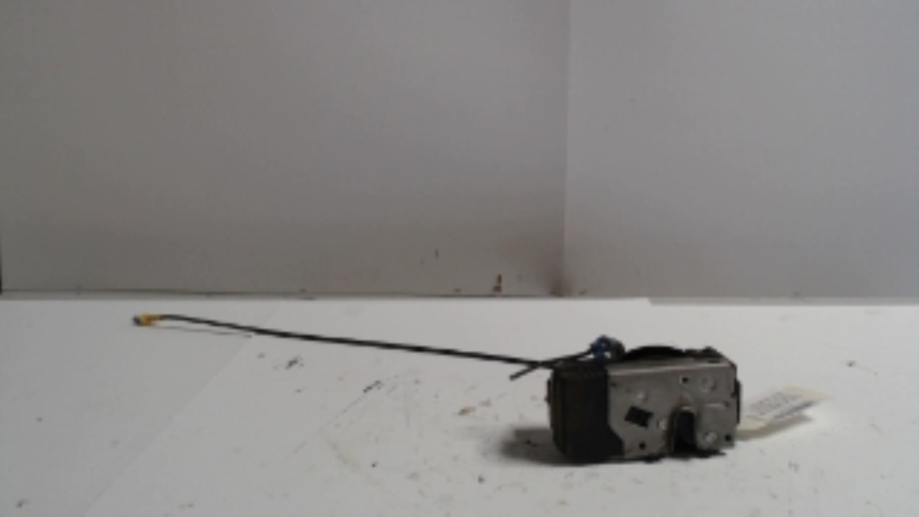 Serrure avant droit RENAULT TRAFIC 2 PHASE 2 Diesel - 1
