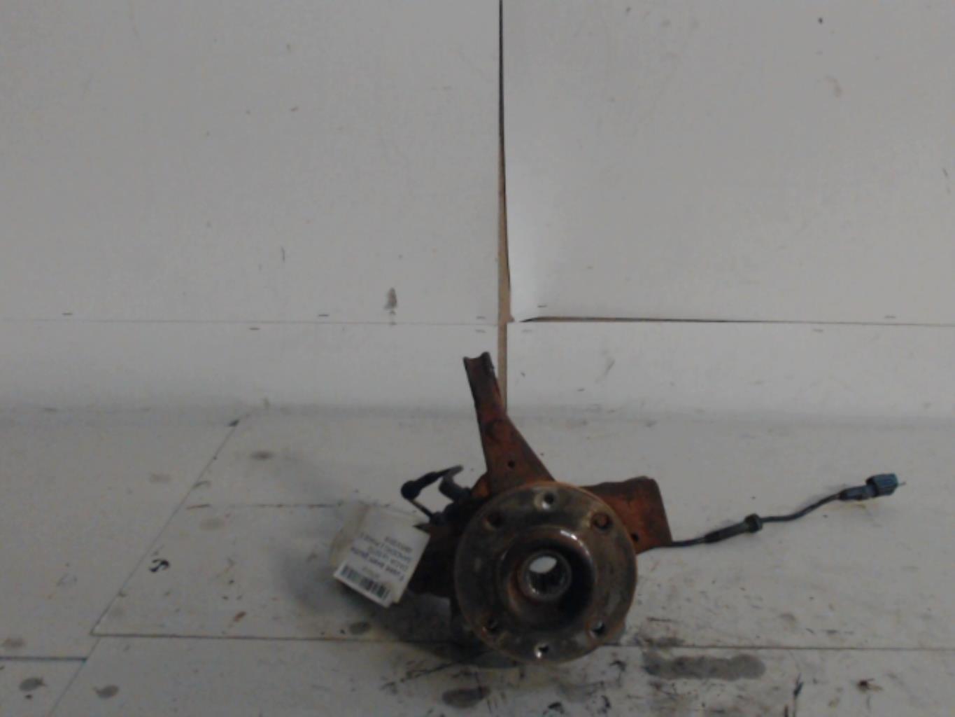 Fusee avant gauche DACIA SANDERO 2 PHASE 2  - 1