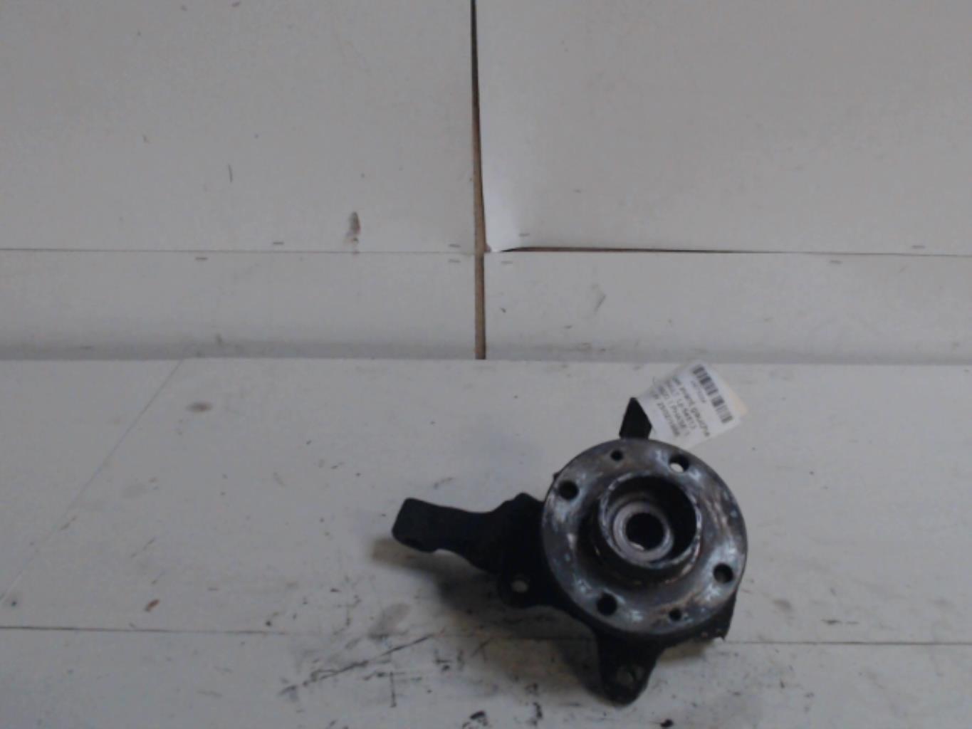 Fusee avant gauche RENAULT KANGOO 1 PHASE 1 Essence - 1