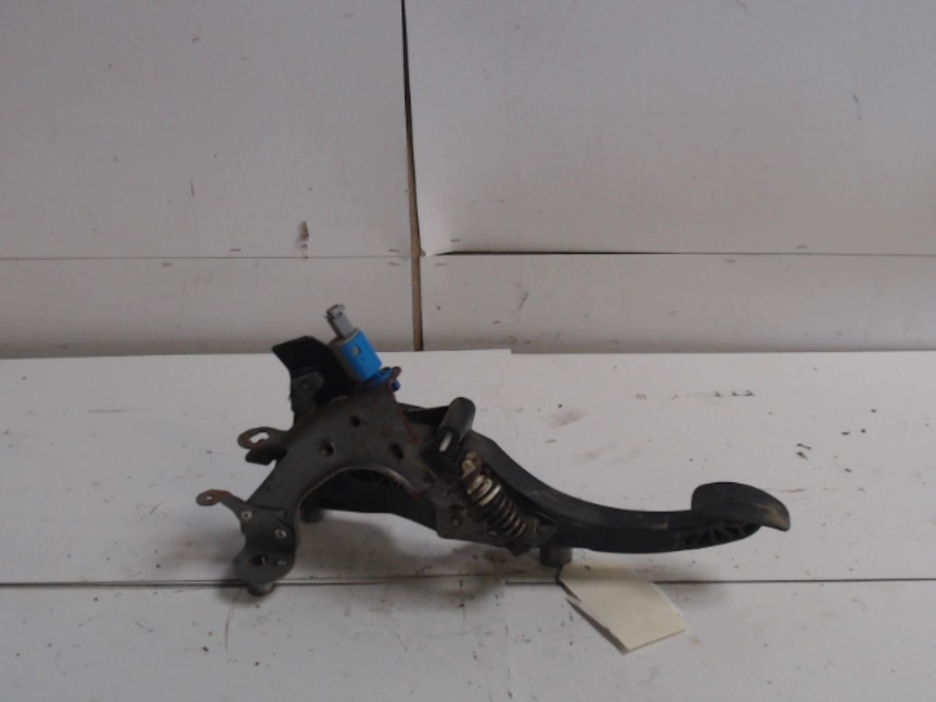 Pedale d'embrayage RENAULT MEGANE 3 PHASE 1 Diesel - 1