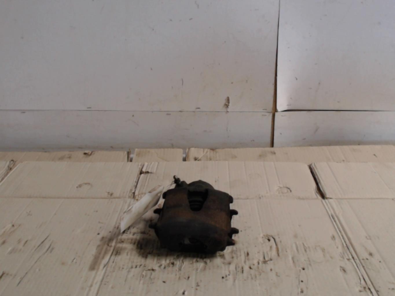Etrier avant droit (freinage) AUDI A3 1 PHASE 1 Diesel - 1