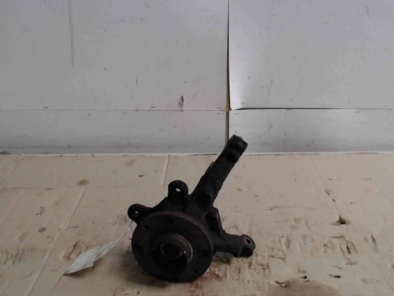 Fusee avant gauche RENAULT TWINGO 2 PHASE 1 Diesel - 1