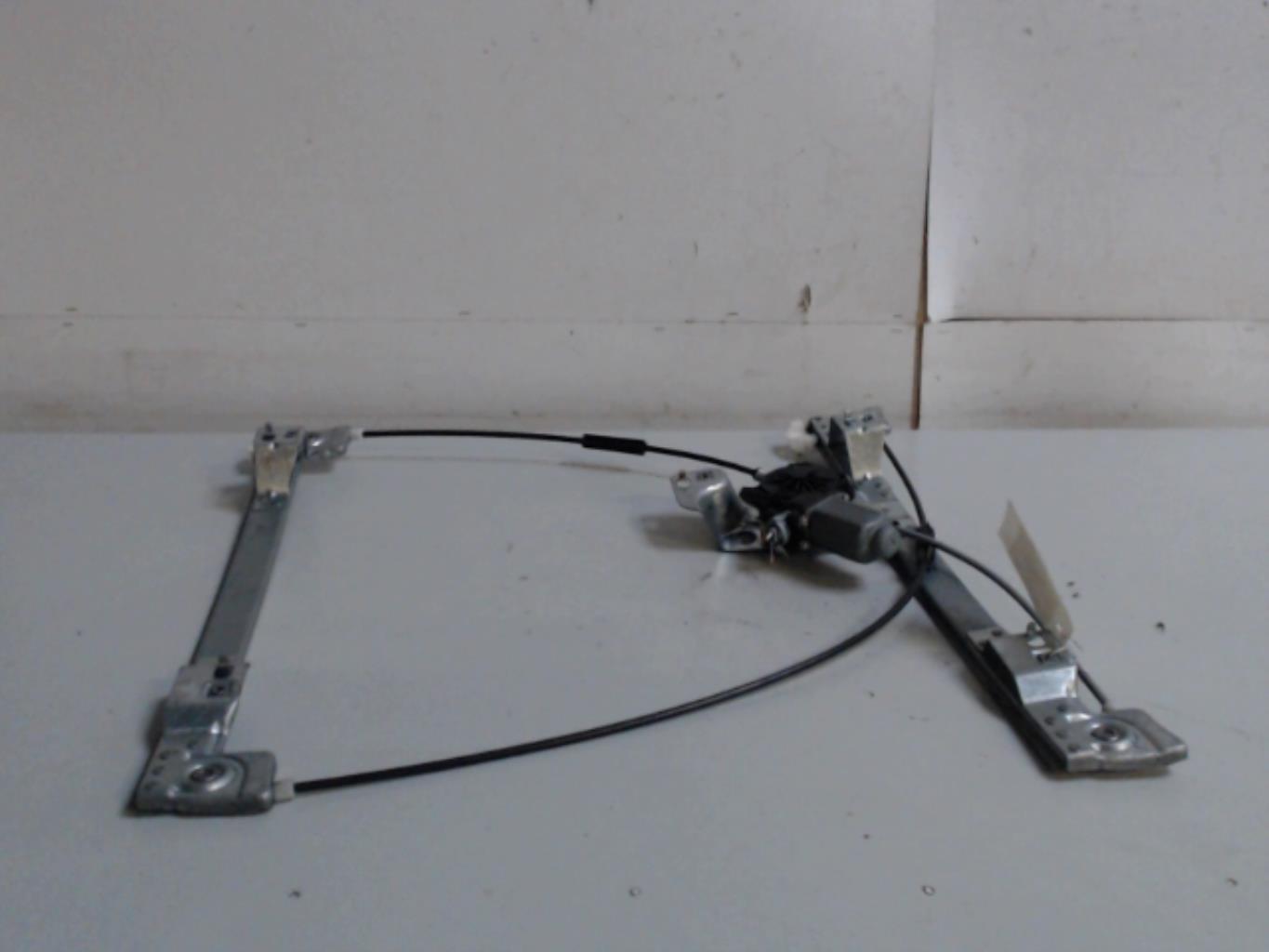 Leve vitre electrique avant gauche RENAULT KANGOO 2 PHASE 1  - 1